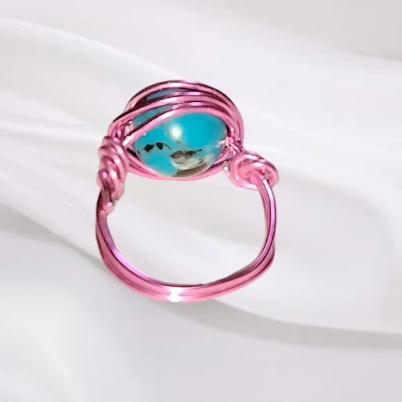 🌲10/$20. Wired Ring w/Blue & Black Reconstituted Turquoise Stone - Picture 6 of 7